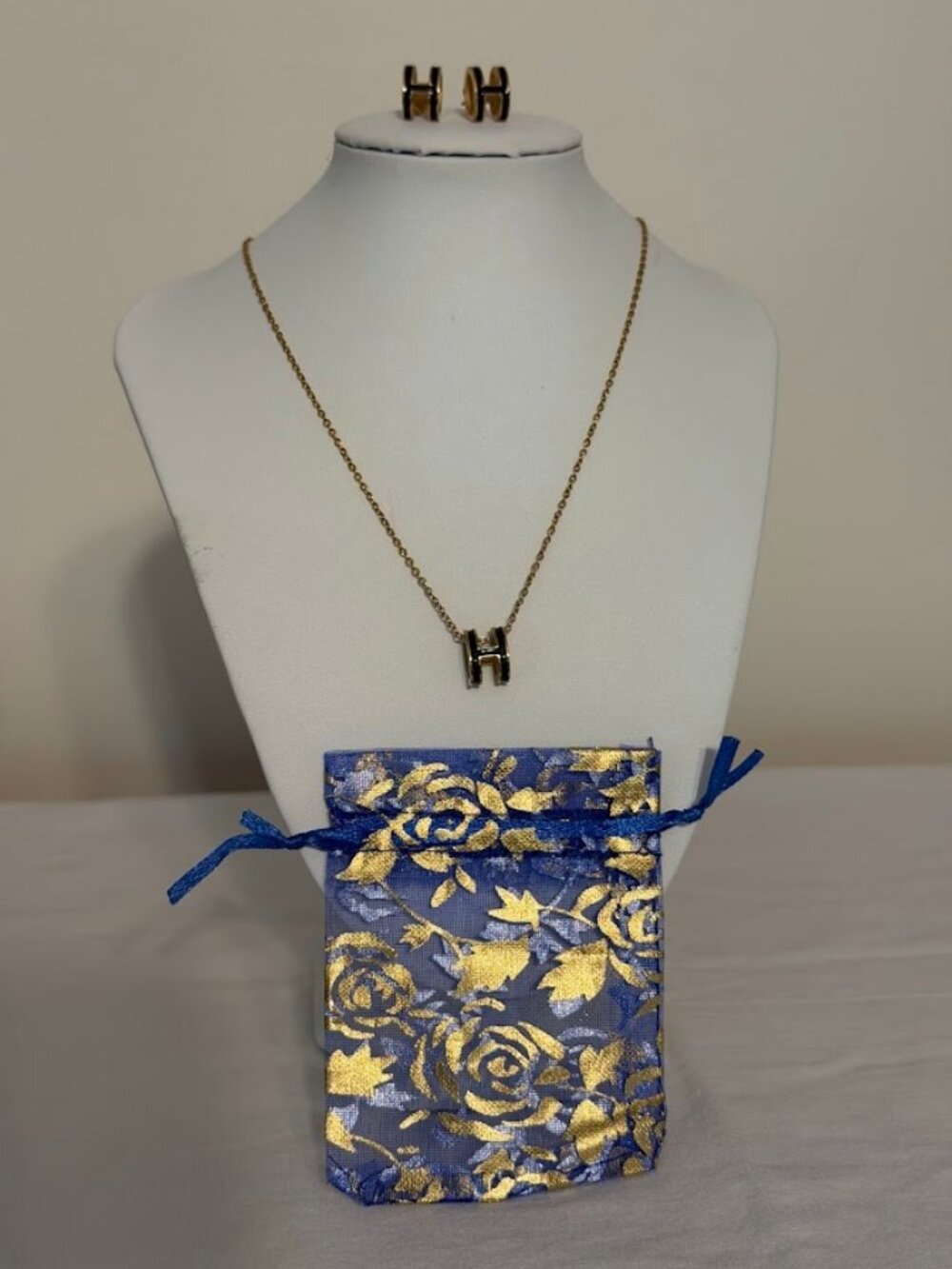 NWOT H Black Enamel Gold Tone Necklace (18") + Pierced Earrings + Pouch